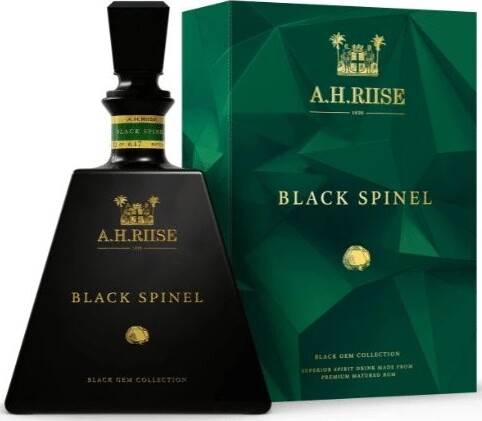 A.H. Riise Black Spinel Black Gem Collection 45.2% 700ml