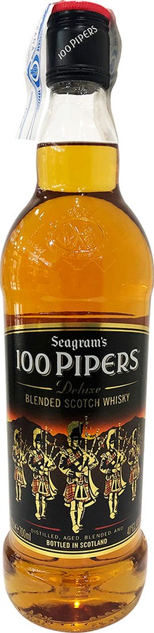 100 Pipers Deluxe Blended Scotch Whisky 40% 700ml