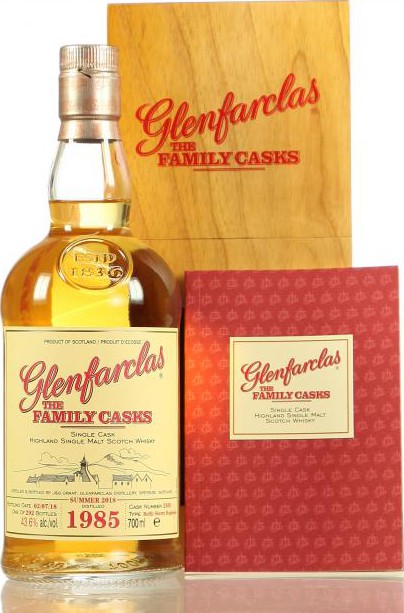 Glenfarclas 1985 The Family Casks Release S18 Refill Sherry Hogshead #2601 43.6% 700ml