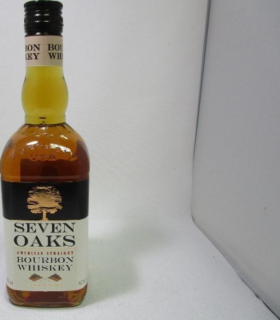 Seven Oaks American Straight Bourbon Whisky 40% 700ml