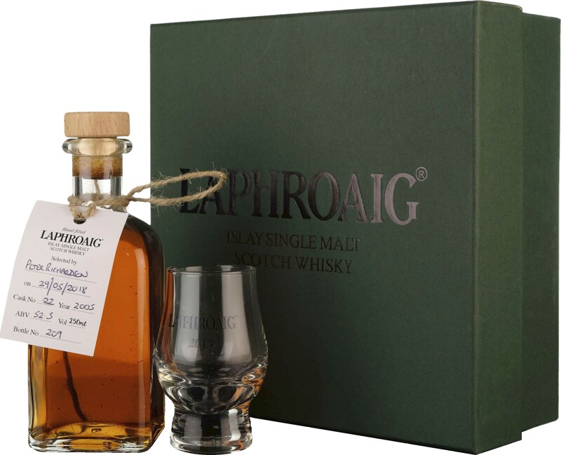 Laphroaig 2005 Handfilled Distillery only Giftbox With Glass #22 52.5% 250ml
